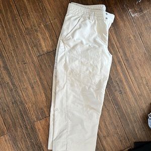 Columbia beige capris